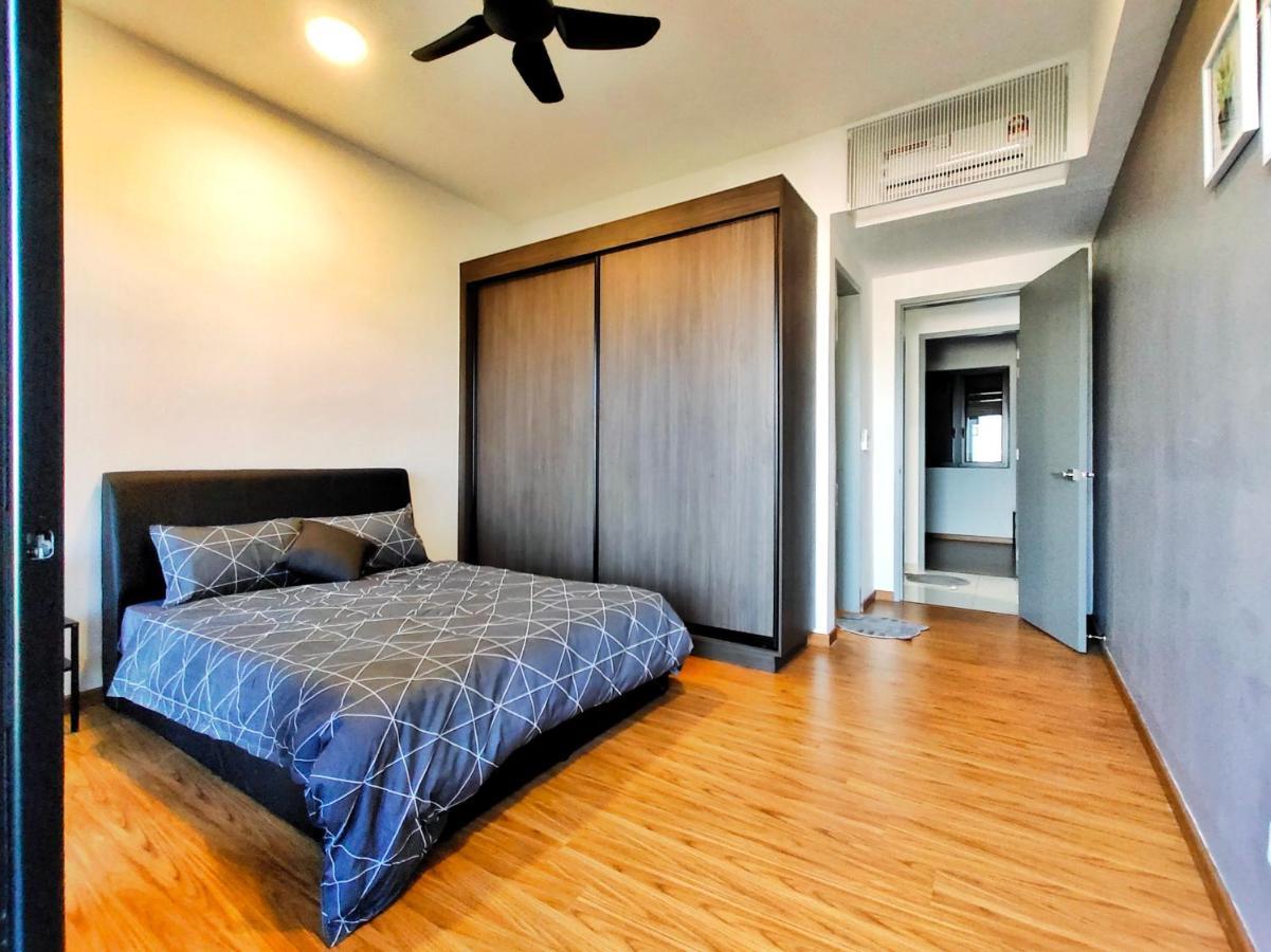 Beacon Executive Suite At Georgetown For 10Pax And 2 Bed Room Экстерьер фото