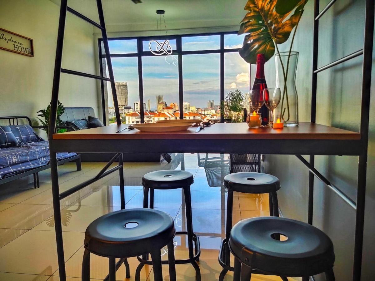 Beacon Executive Suite At Georgetown For 10Pax And 2 Bed Room Экстерьер фото