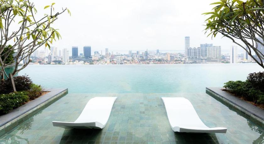 Beacon Executive Suite At Georgetown For 10Pax And 2 Bed Room Экстерьер фото